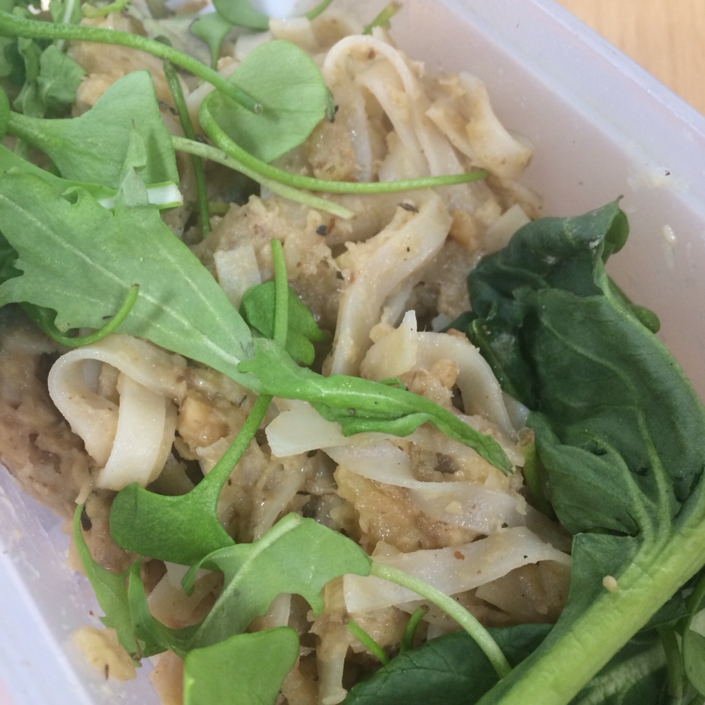 Lunch container of parsnip satay noodles midorigreen.co.uk