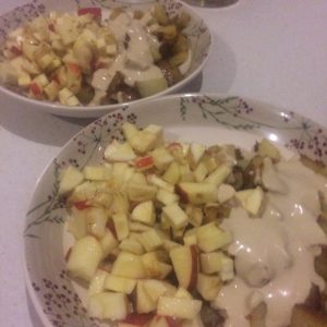 Parsnip and apple salad with lemon olive oil served with fried potatoes and tahini sauce - veg bag meals - midorigreen.co.uk